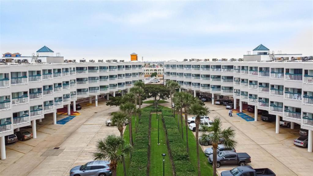 Gypsea Blu Beach Condo Steps To The Beach Galveston Exteriér fotografie